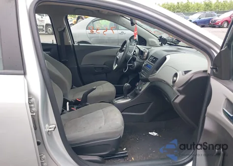 2014 Chevrolet Sonic Ls Auto из США, поврежденный, VIN 1G1JA5SG0E4179352